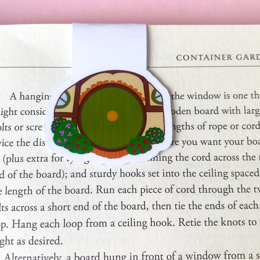 Fantasy Round Front Door magnetic bookmark